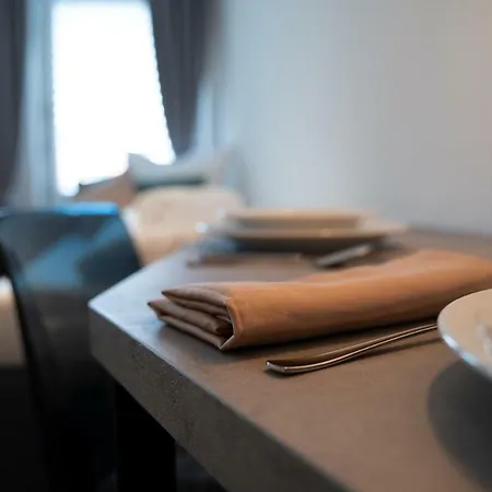 Upstairs By Mamas 3* Landshut