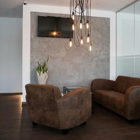 Upstairs By Mamas 3* Landshut