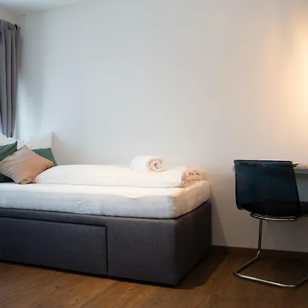 Upstairs By Mamas Bed & Breakfast 3*