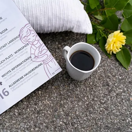 Upstairs By Mamas Bed & Breakfast 3*